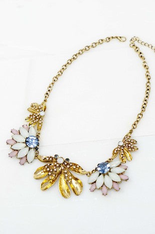 Flower Power-Statement necklace