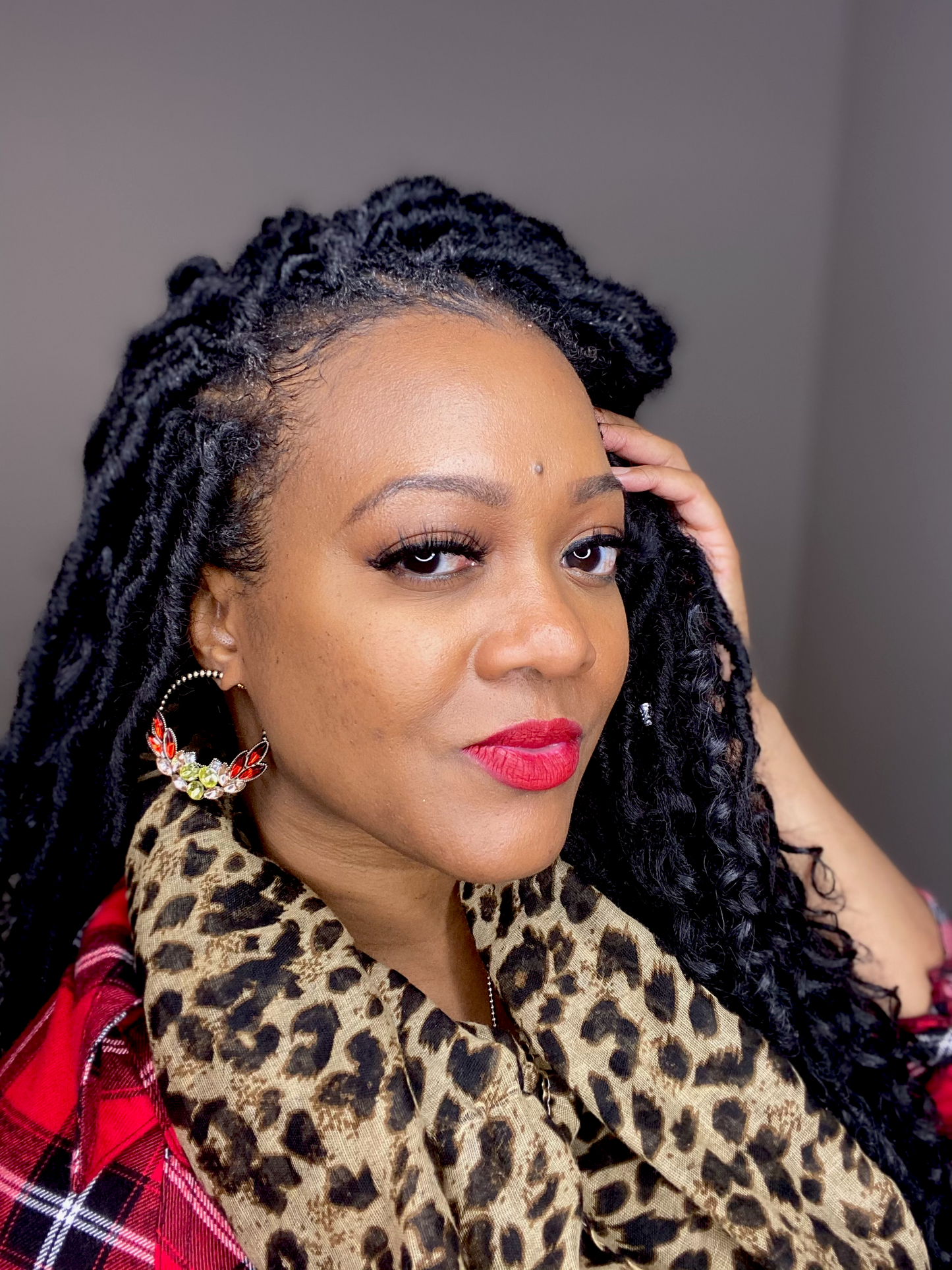 Nivea Wing Shape Hoop Earrings
