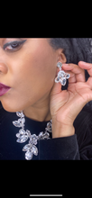 Load image into Gallery viewer, Darling Earrings
