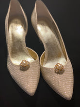 Load image into Gallery viewer, Pearly Shoe Clips
