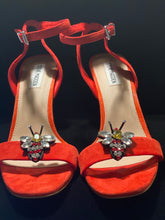 Load image into Gallery viewer, Honey Bee Please Shoe Clips
