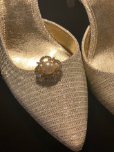 Load image into Gallery viewer, Pearly Shoe Clips

