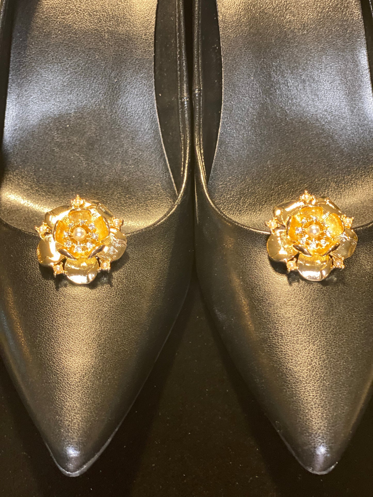 Rosette Gold Shoe Clips