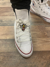 Load image into Gallery viewer, Honey Bee Please Shoe Clips
